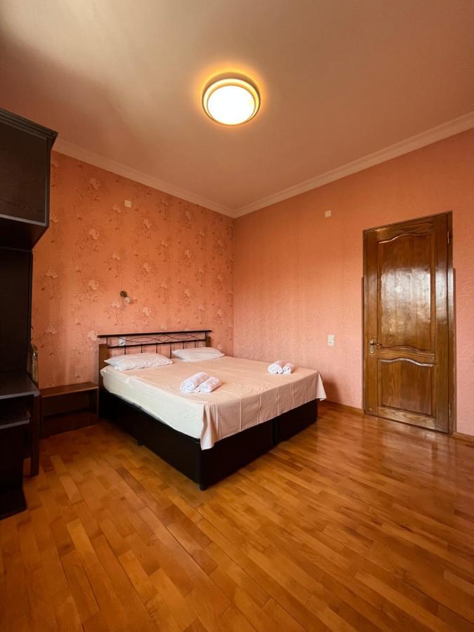 House On Ganja Street Hotel Kutaisi Exterior photo