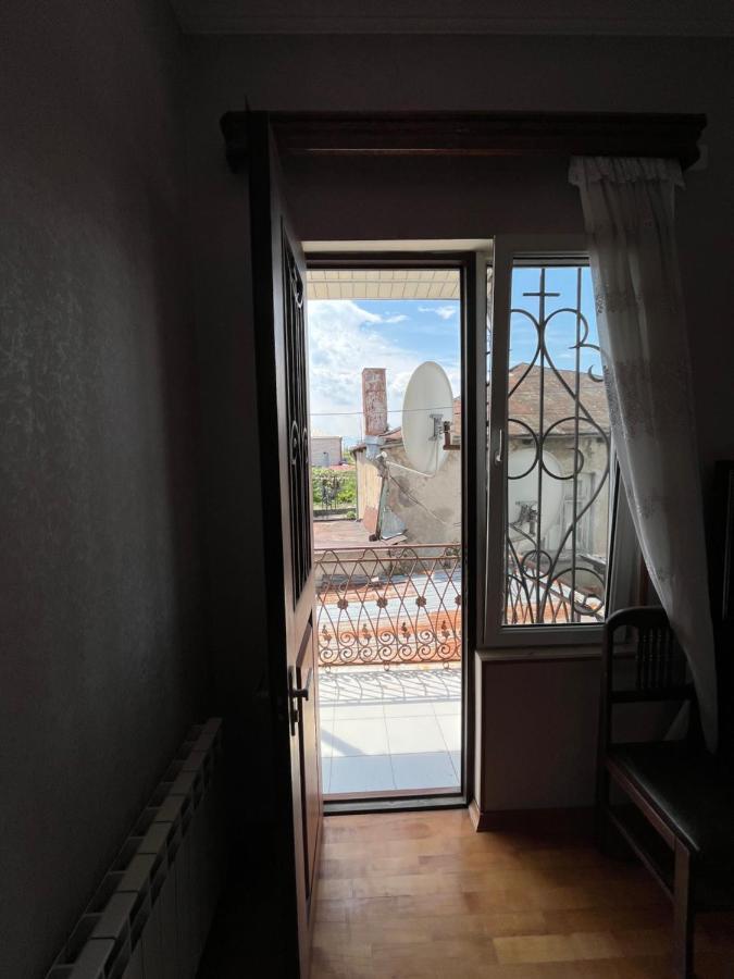 House On Ganja Street Hotel Kutaisi Exterior photo
